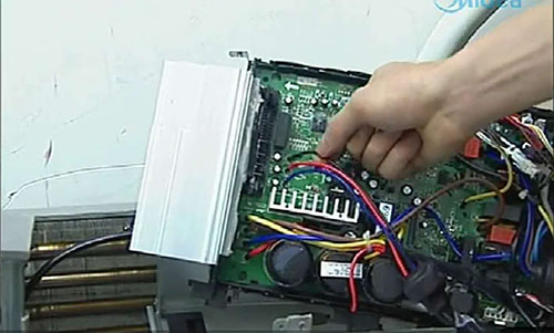 潜江美的空调电话是多少